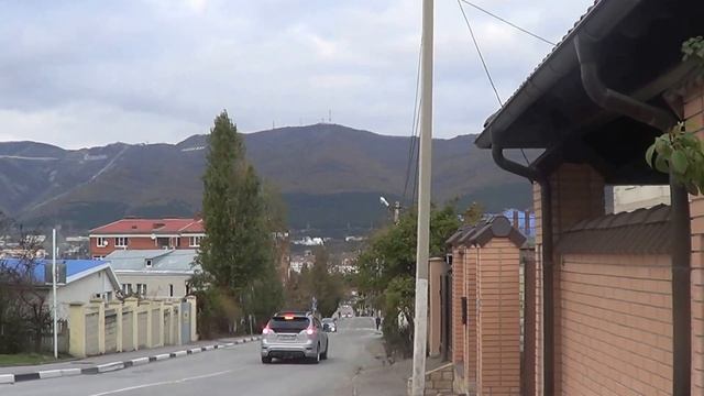 Геленджик. Улица Янтарная, улица Цветочная. Обзор.