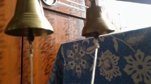 Сделаем звонницу из валдайских колокольчиков.