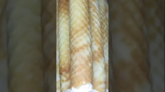 Вафельные трубочки с заварным кремом!!! Невероятно вкусно!!! #shorts@MarynaVolchak смотреть онлайн
