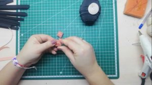 Пингвин из гофрированного картона