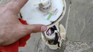 Замена топливных фильтров на Honda Civic 9