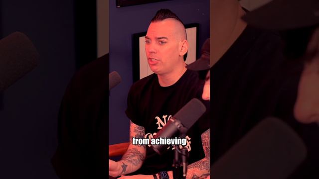 Joel Madden, Chris No.2, & Justin Sane talk on Artist Friendly about Anti-Flag