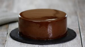 Шоколадная зеркальная глазурь