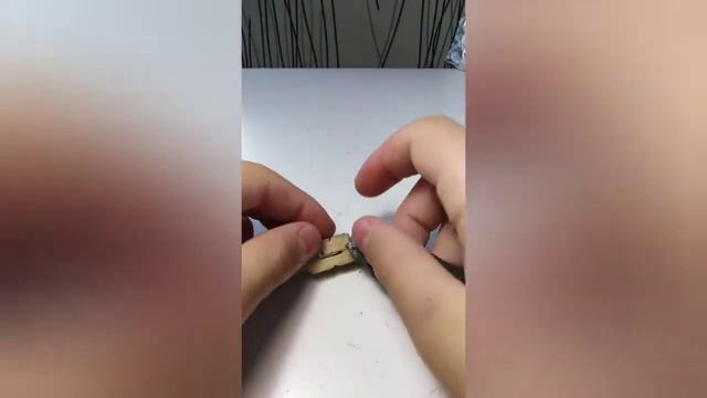 Как сделать спичкострел из пришепки!!! смотреть онлайн