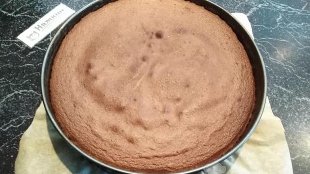Шварцвальдский бисквитный торт Елка с вишней и сметанным кремом