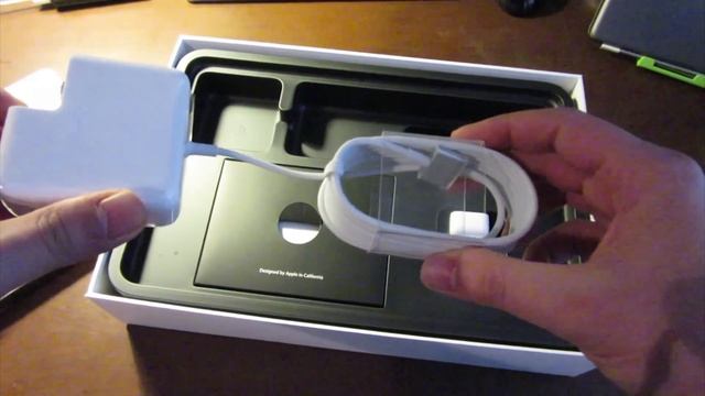 11,6" Macbook Air Kutu Açılımı (MD760TU/B) смотреть онлайн