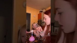 Обзор на огромный чупа чупс / Что внутри ?