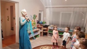 Аниматор Эльза на детский праздник от МаксиШоу в Калининграде
