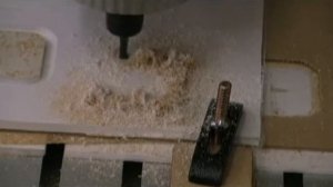 Врезеровка вспененного ПВХ пластика на станке Sicono SIC330: www.sicono.ru