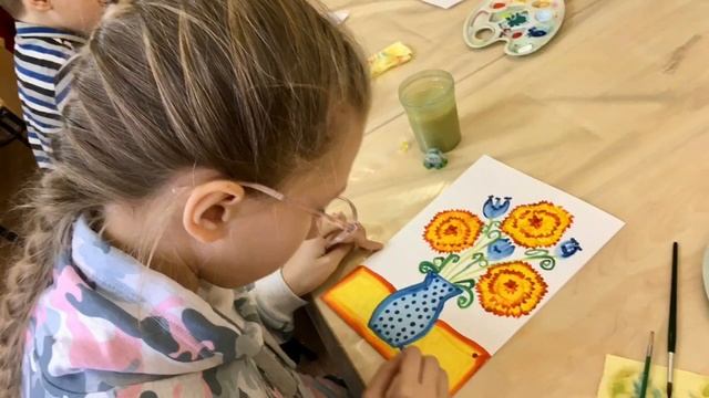 С Днём 8 марта смотреть онлайн