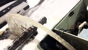 Замерз слив септика