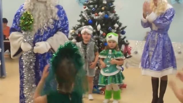 как у дедушки мороза вот такая борода (младшая группа) смотреть онлайн