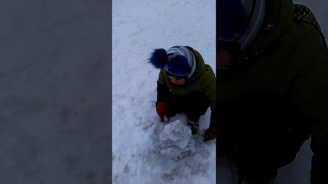 Очень злой и страшный снеговик)) смотреть онлайн