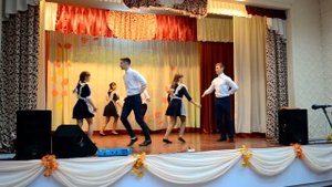 Вальс старшеклассников на День учителя