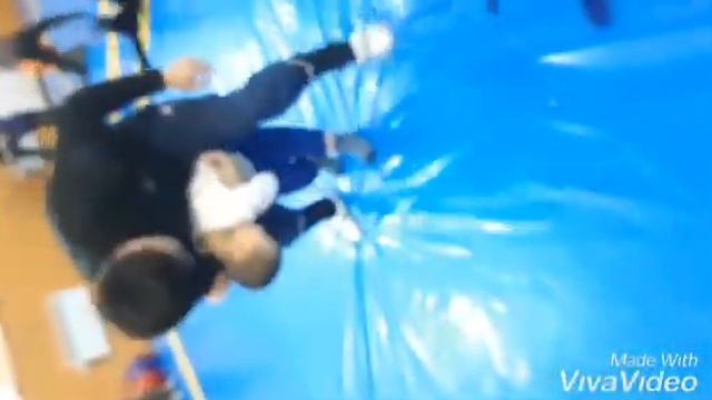 Маленький чемпион по борбе дзюдо смотреть онлайн