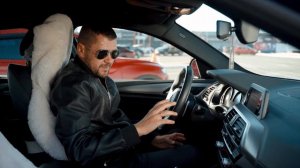 Что ты выберешь – новый Джили Тугела или подержанный БМВ Х4?