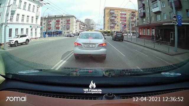 В Гомеле внедорожник нарушил ПДД 12.04.2021 смотреть онлайн