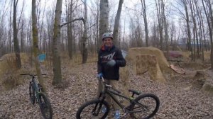 Обкатываем дёрт парк Stroyka / мтб влог