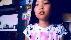 Поём песни  фиксиков  колесо,пылесос.