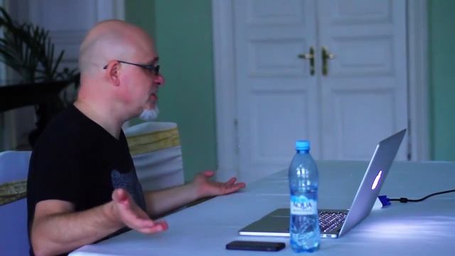 Лекция Арсения Сергеева Стрит арт  искусство героев