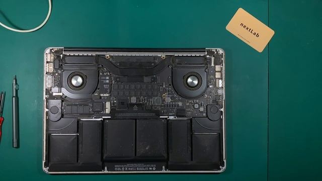 MacBook Pro Retina Thermal Paste Replacement [Part 1] смотреть онлайн