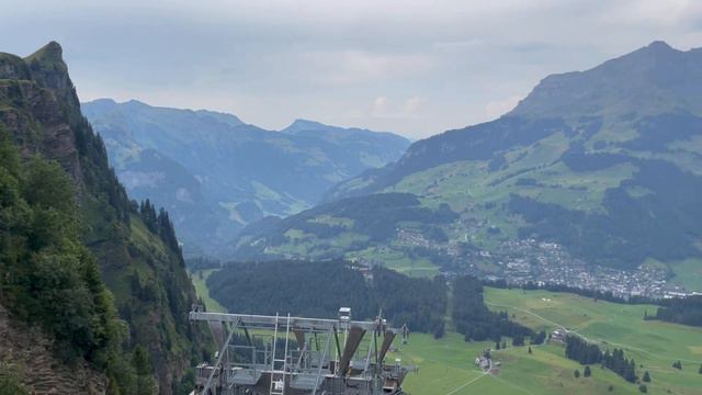 4K Spectacular Mountain Scenery Of Mount TITLIS In Switzerland-The Lovely Green Everywhere-Last Par смотреть онлайн