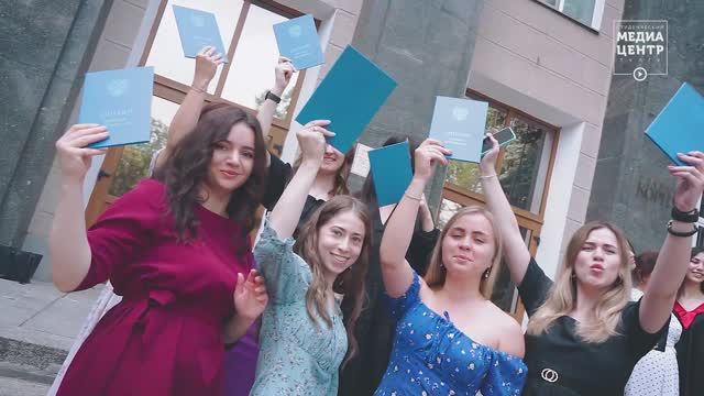 Церемония вручения дипломов выпускникам Медицинского института ТулГУ 2022.mp4