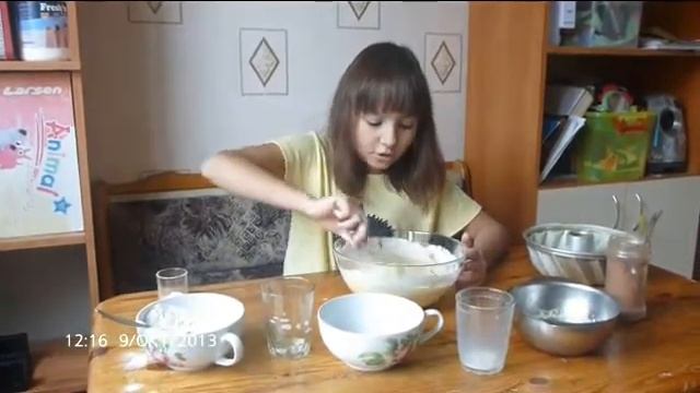 Готовим с Кариной. Простой кекс. смотреть онлайн