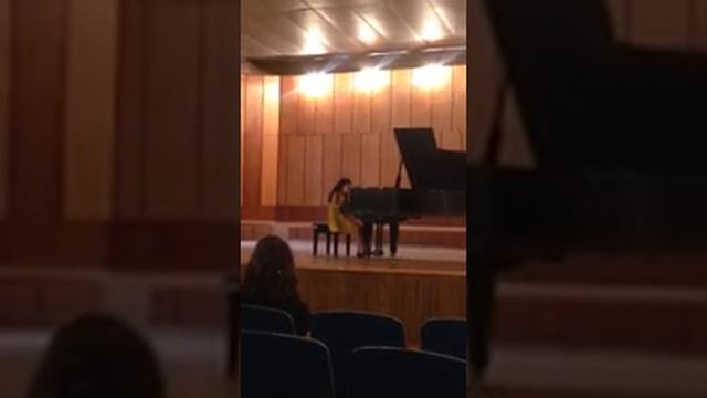 Исполняет Хатия Абалаки смотреть онлайн