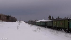 Газотурбовоз ГТ1h-002 и тепловоз 2ТЭ116-1428 с грузовым поездом весом 9000 тонн