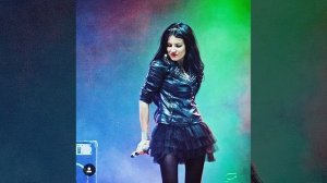 Monisha Star - Fell in love with an alien