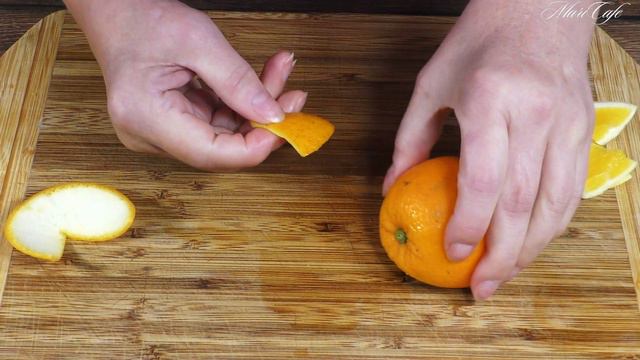 Кот/ кролик из апельсина.