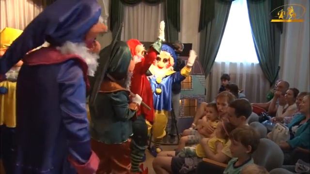 Маленькие друзья Белоснежки смотреть онлайн