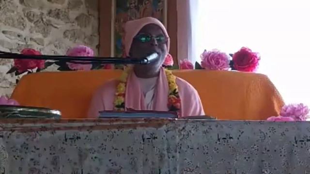 Сладость Кришны и великодушие Гауранги. Франция, 29.05.2019 (день) смотреть онлайн