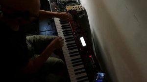 KORG KROSS 2: ARPEGGIO LIVE IMPROVISATION: Until The Batteries Run Out ! (Part 2)