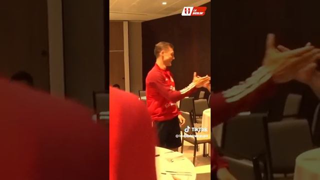 OLIVER SONNE en la cena de la Selección Peruana (La Bicolor) 🇵🇪