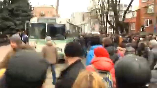 Сотрудники хмельницкого СБУ отсреливались при штурме смотреть онлайн