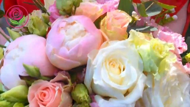 Нежные и романтичные свадебные букеты от салона "ДариЦветы" смотреть онлайн