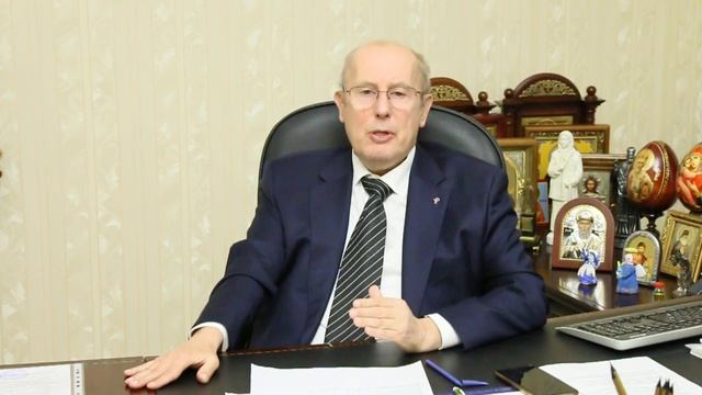 Уважаемые коллеги, дорогие друзья, поздравляю Вас с Днём преподавателя высшей школы! смотреть онлайн