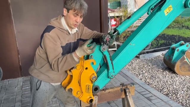 Капролон ,римамид втулки для мини экскаватора ,где и как применять ! смотреть онлайн