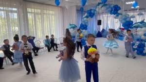 Танец "Игрушки и дети".mp4