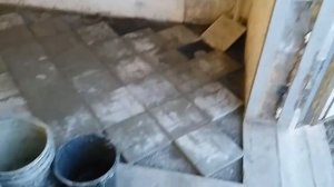 пол в гараже тратуарной плиткой