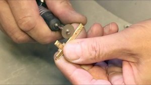 Мужской золотой крест