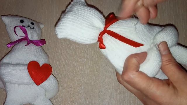 Игрушка из перчатки//Легко и быстро смотреть онлайн