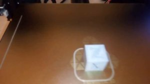 Первая печать на стол с металлическим листом с PEI покрытием.