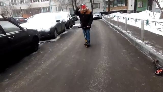 Что, если на скут поставить деревянные колёса??? смотреть онлайн