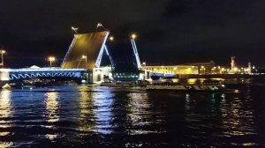 Питер ночью. Развод Мостов под музыку.
