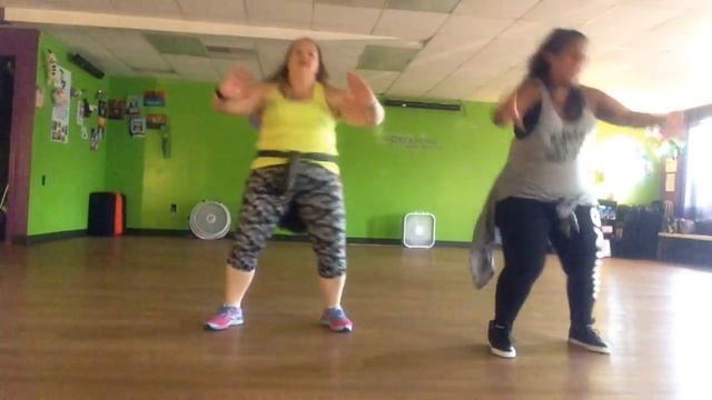 "C'wow" ZUMBA WARM UP смотреть онлайн