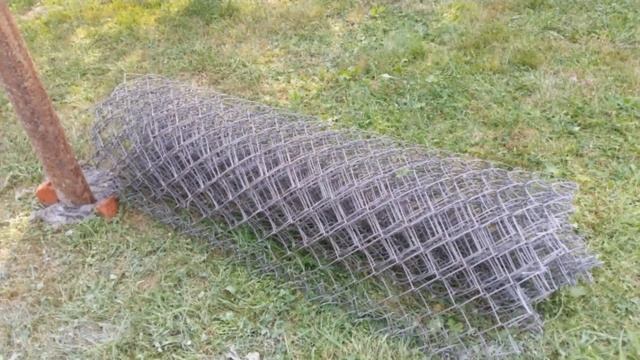 Know how. Как одному своими руками смонтировать забор из сетки Рабица. смотреть онлайн