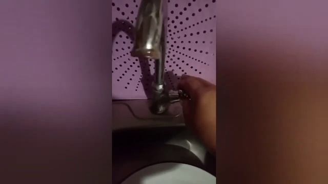 Посёлок Школьный, почему вода с крана не бежит, а всасывает воздух. смотреть онлайн